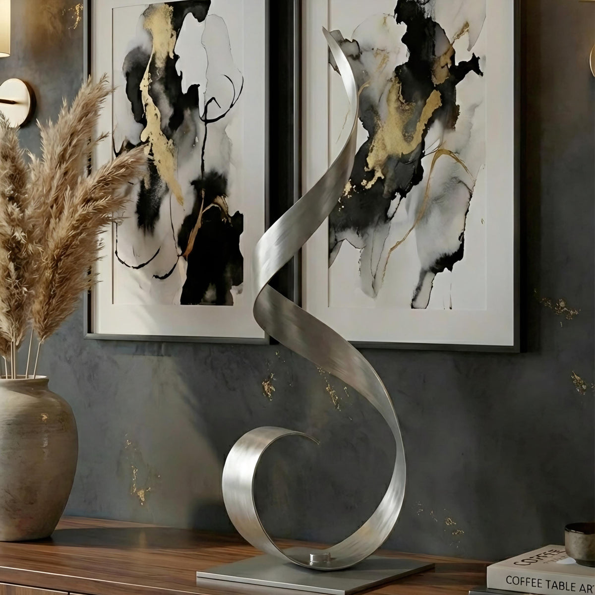 Abstract Metal Sculpture: Quaint