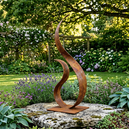 Rustic Sculpture: Manifest