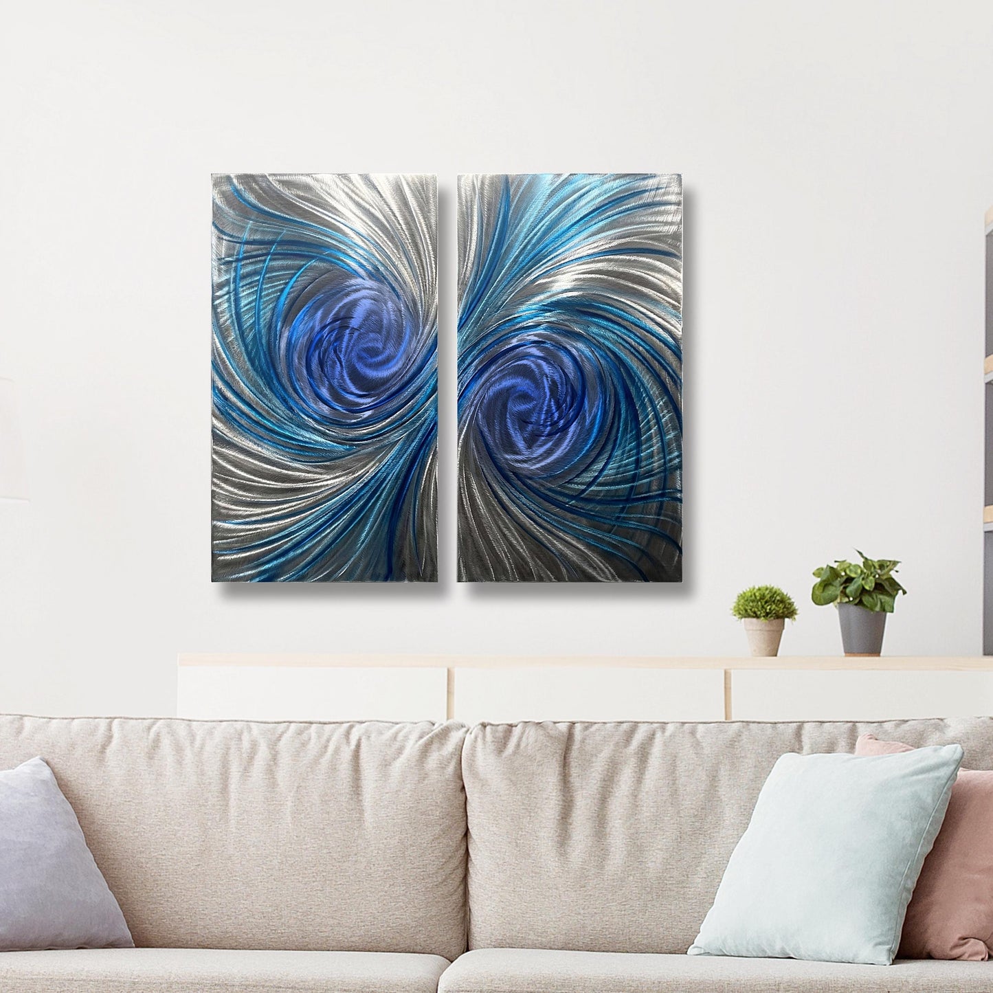 Abstract Metal Wall Art: Handcrafted Modern Wall Sculpture (Set of 2)